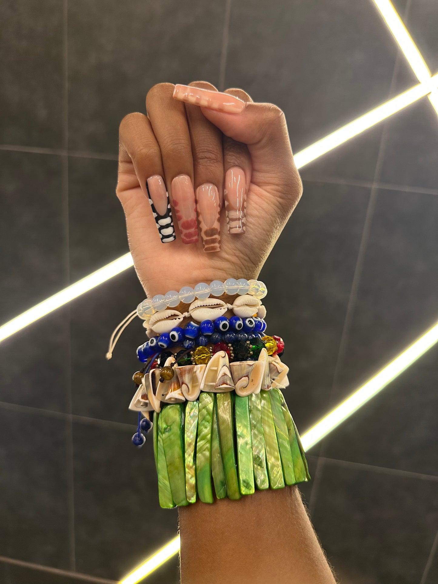Chunky Shell Cuff