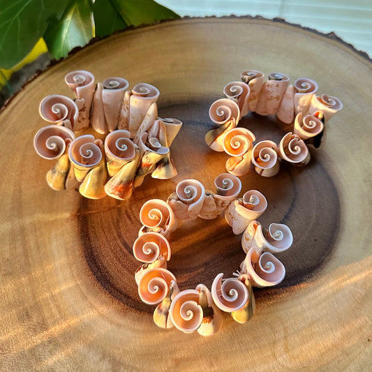 Curly Shell Bracelet