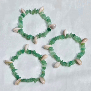 Green Aventurine Cowrie Shell Crystal Bracelet