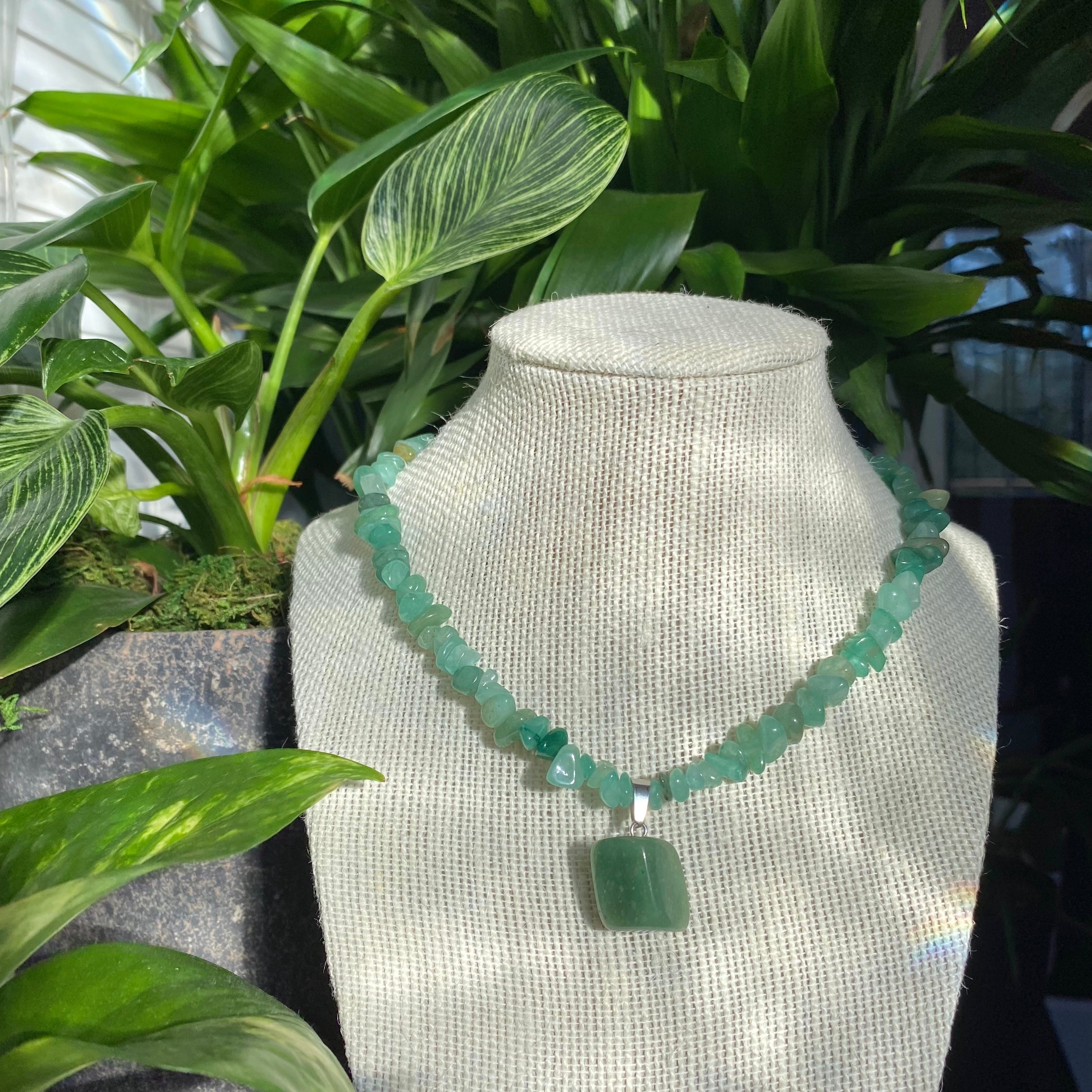 Green Aventurine Crystal Necklace K