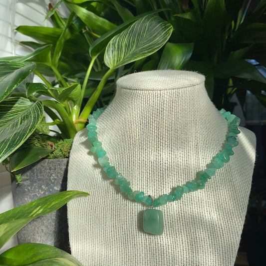 Green Aventurine Crystal Necklace Q